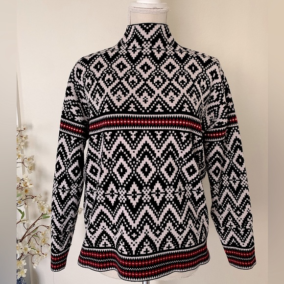 TAHARI Patterned Mock Turtleneck - Picture 4 of 10